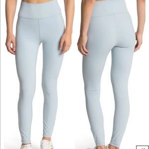 We wore what leggings size medium color pearl blue